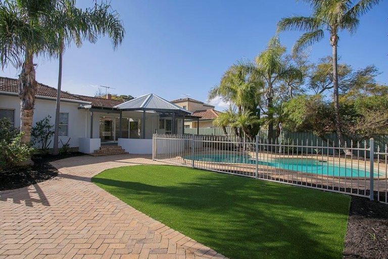 124 Waratah Avenue gallery