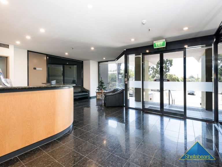 12/18 Stirling Highway gallery