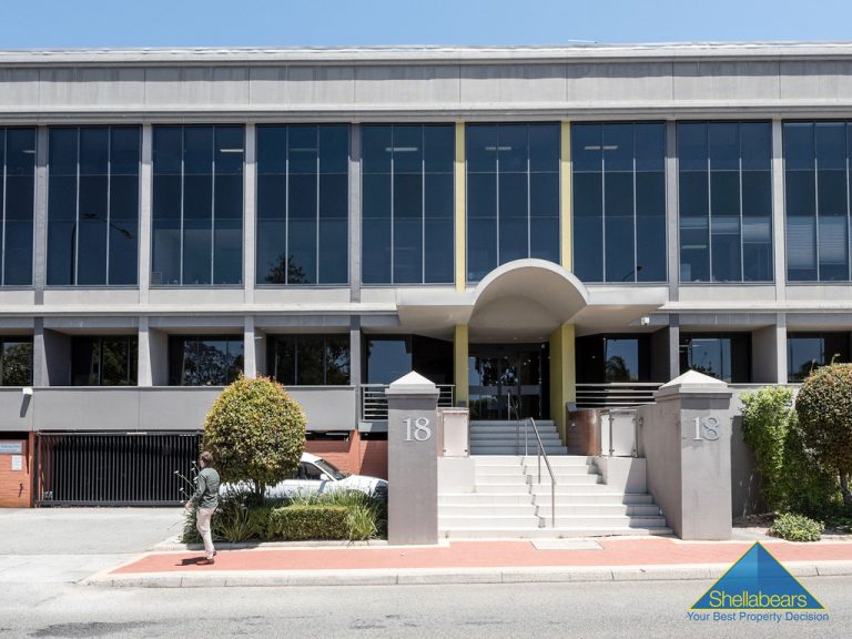 12/18 Stirling Highway gallery