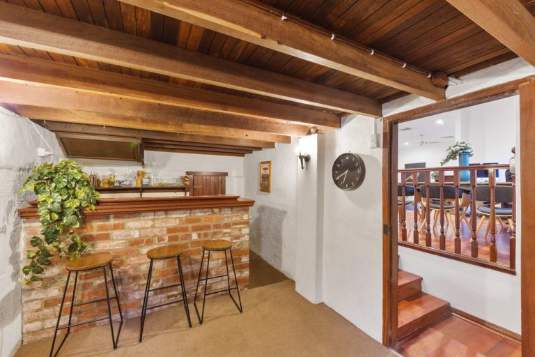 47 Stanley Street gallery