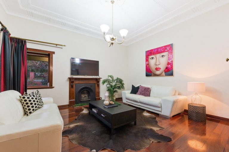 47 Stanley Street gallery