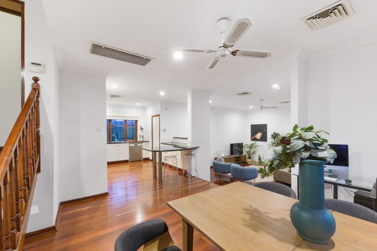 47 Stanley Street gallery