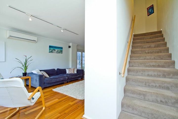 15/30 Wellington Street gallery