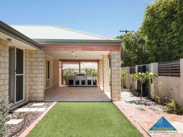 1 Langham Street gallery