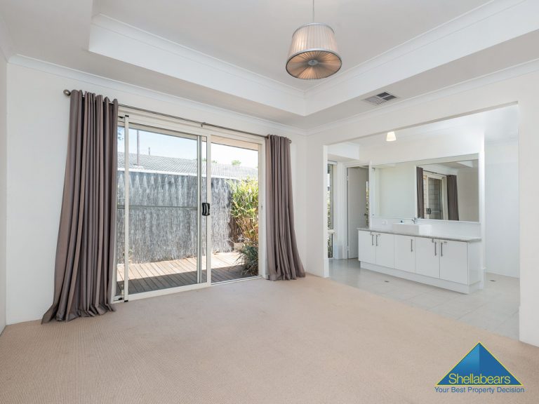 1 Langham Street gallery