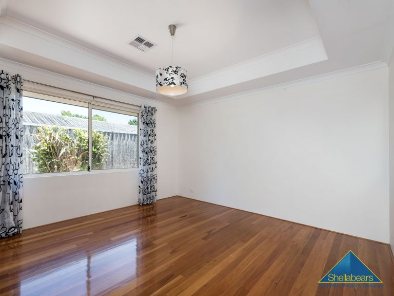 1 Langham Street gallery