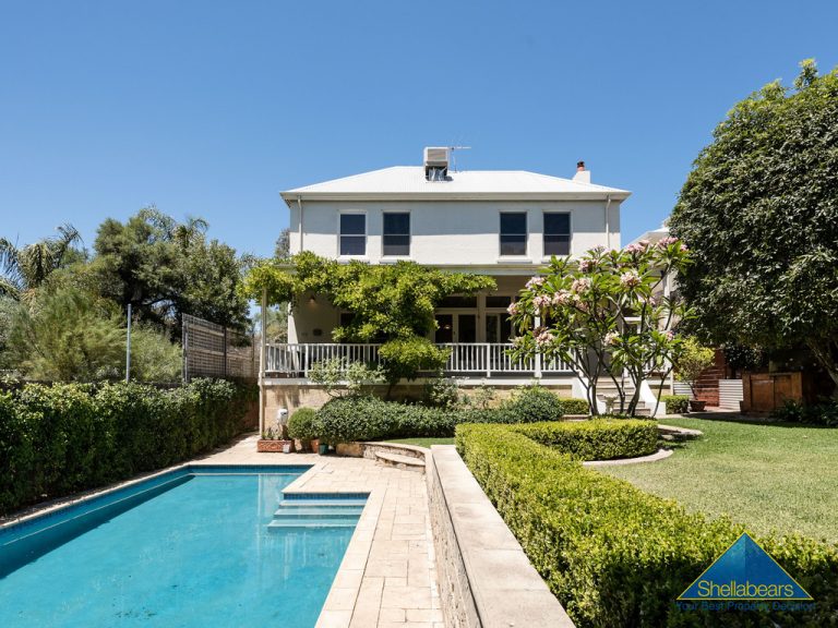 18 Reginald Street gallery