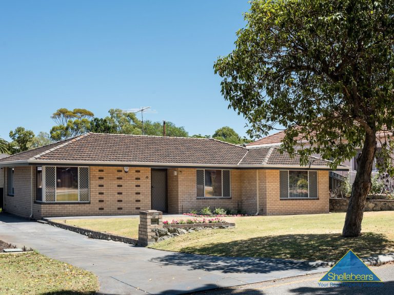 19 Adderley Street gallery