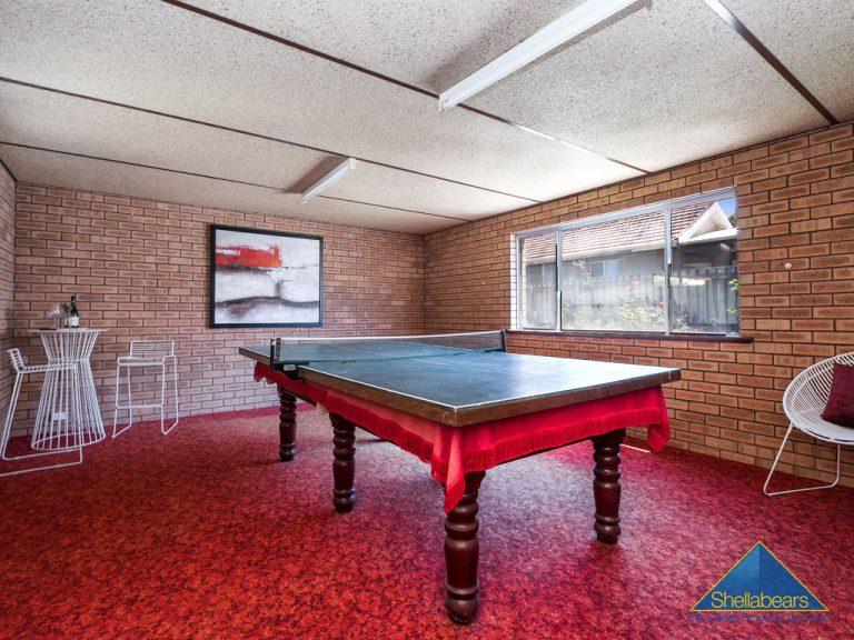 19 Adderley Street gallery