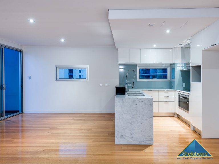 42/33 Malcolm Street gallery