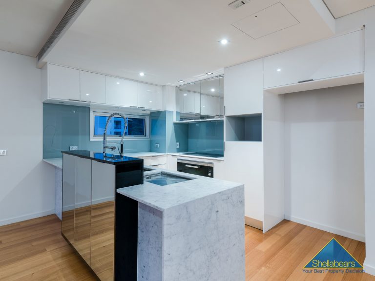 42/33 Malcolm Street gallery