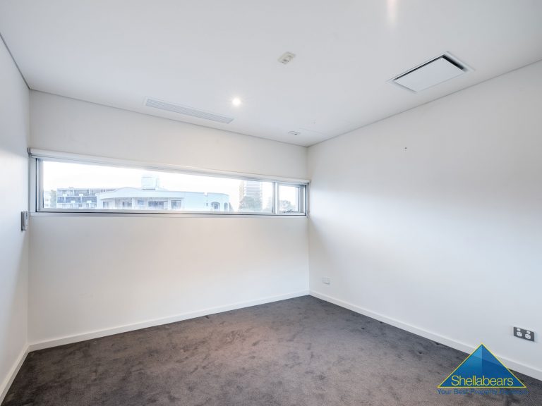 42/33 Malcolm Street gallery