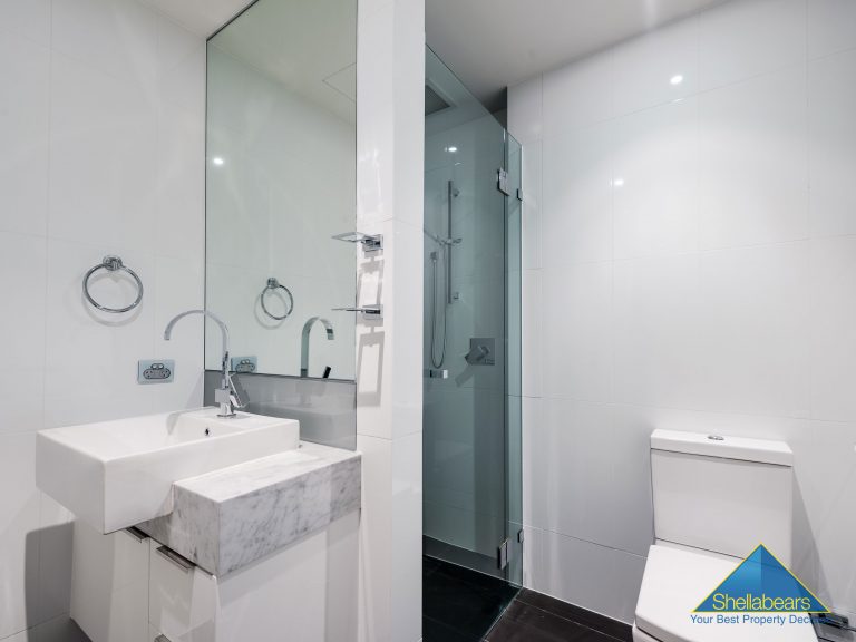 42/33 Malcolm Street gallery