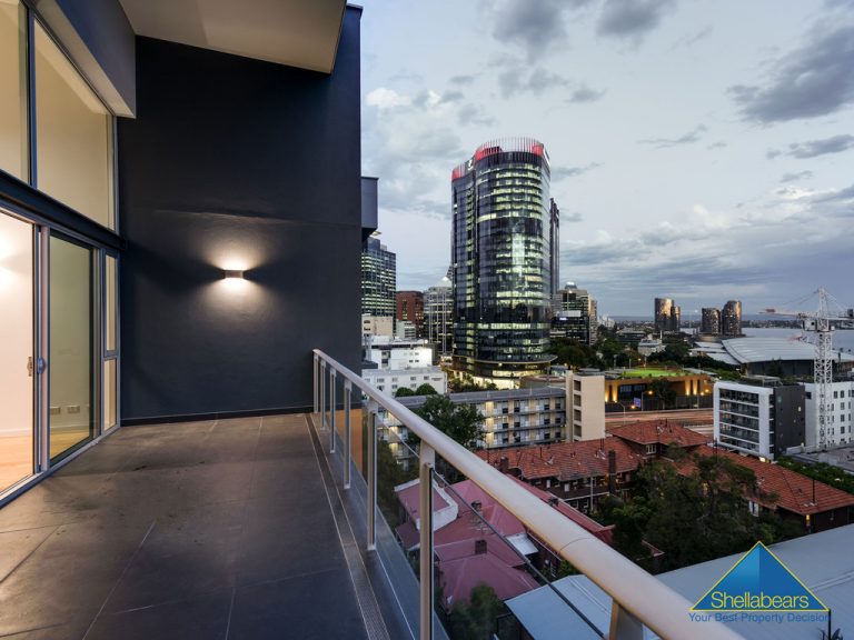 42/33 Malcolm Street gallery