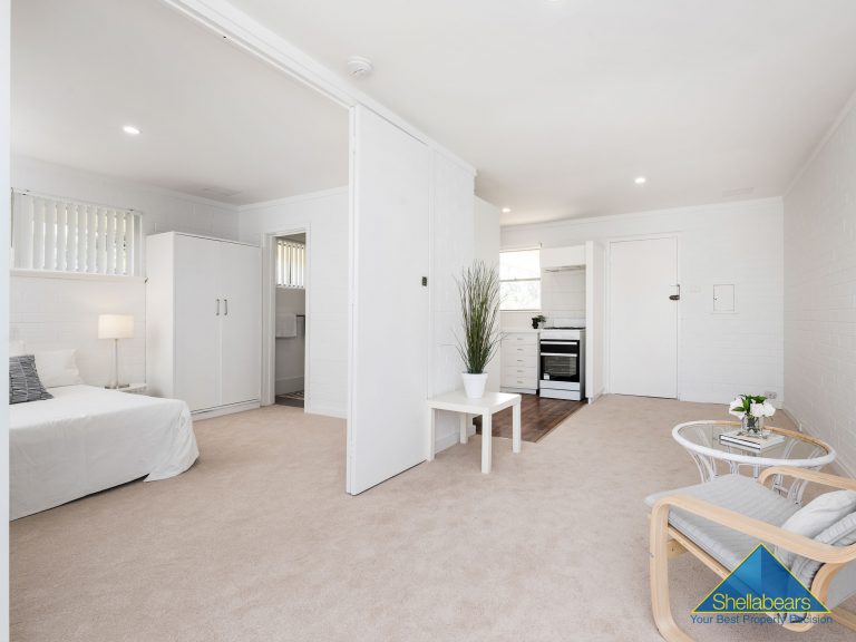 24/70-72 Broadway gallery