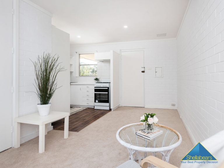 24/70-72 Broadway gallery