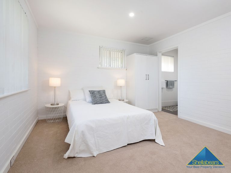 24/70-72 Broadway gallery