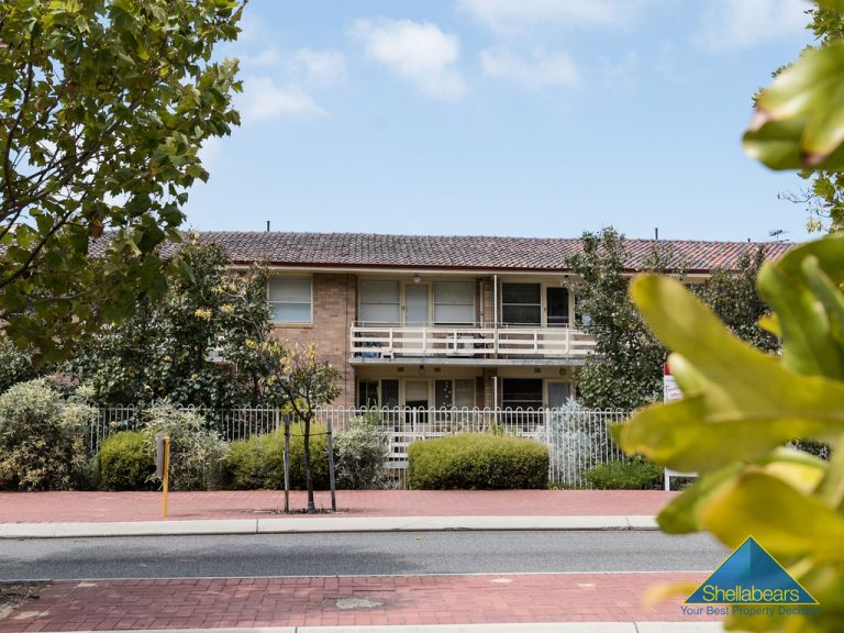 24/70-72 Broadway gallery