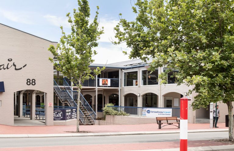 24/70-72 Broadway gallery