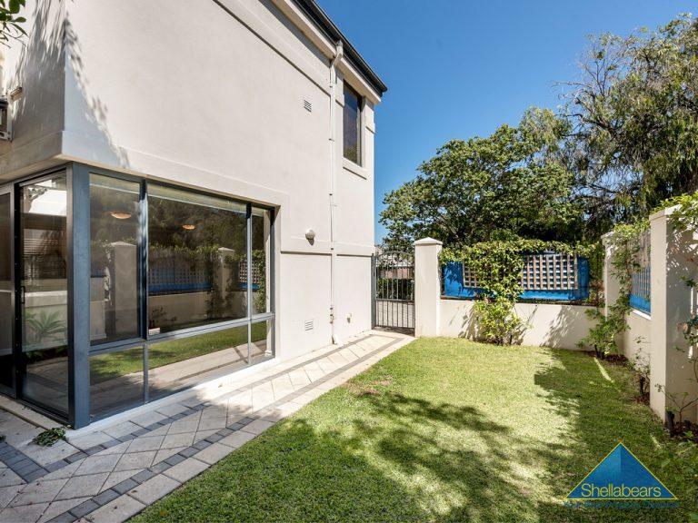 24 St Leonards Street gallery
