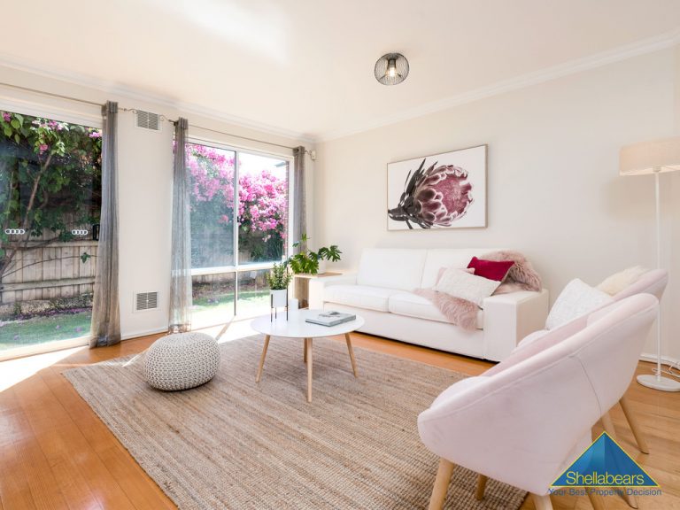 15B Lobelia Street gallery