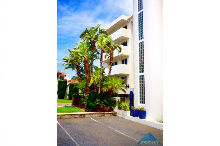 2/6 Eric Street gallery