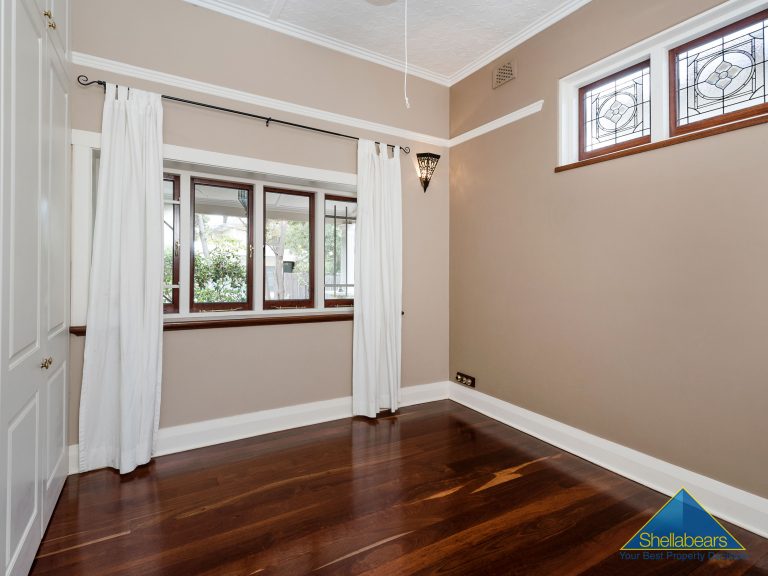 4 Violet Street gallery