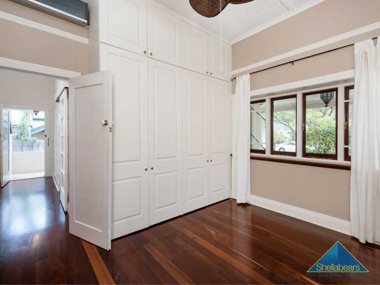 4 Violet Street gallery