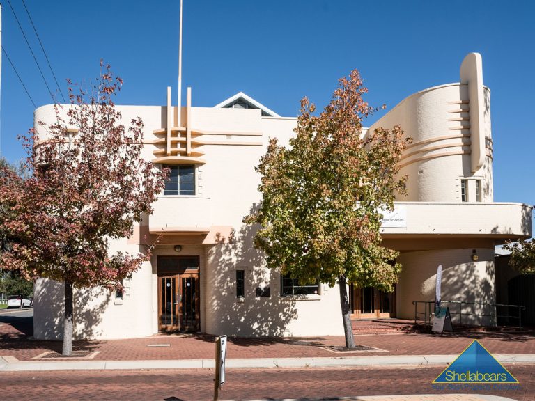 4 Violet Street gallery