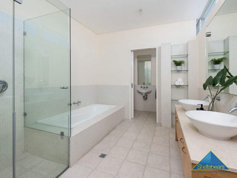 3c Napier Street gallery