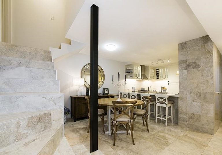 21/3 MITCHELL STREET gallery