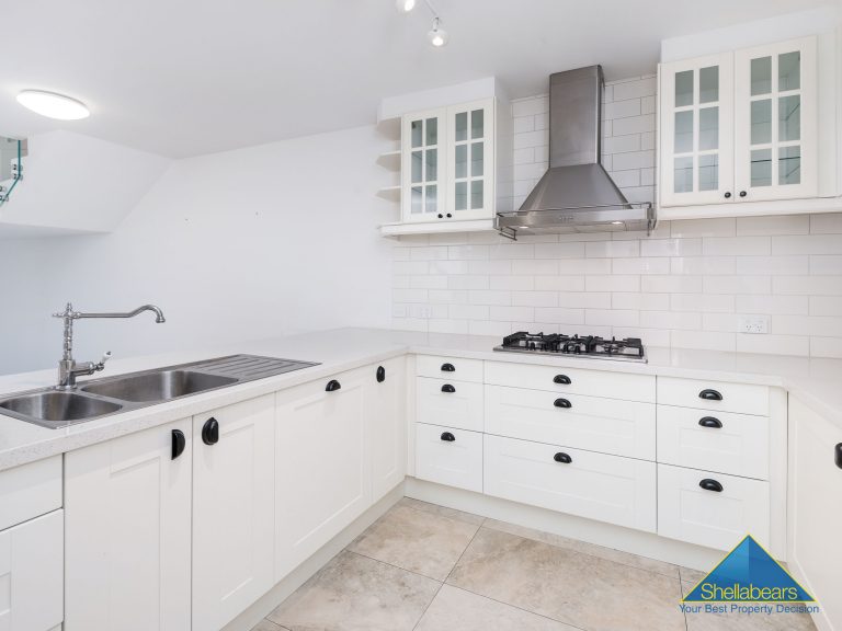 21/3 MITCHELL STREET gallery