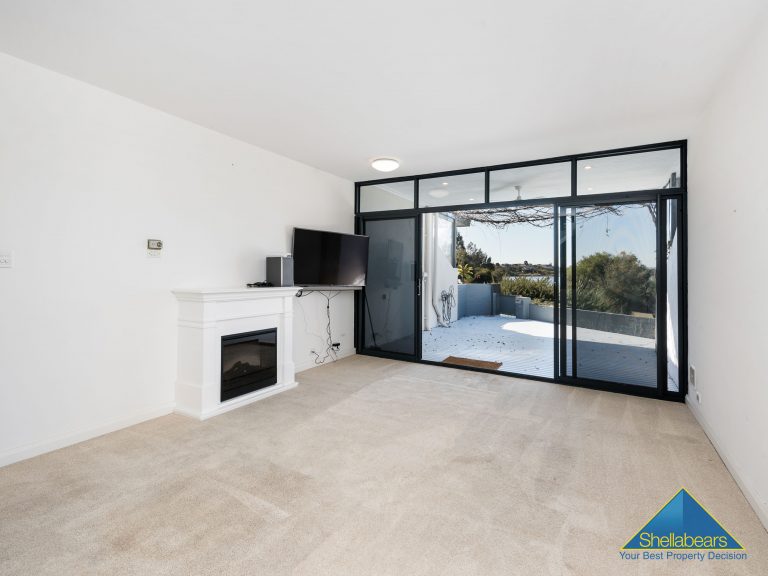 21/3 MITCHELL STREET gallery