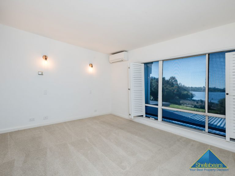 21/3 MITCHELL STREET gallery