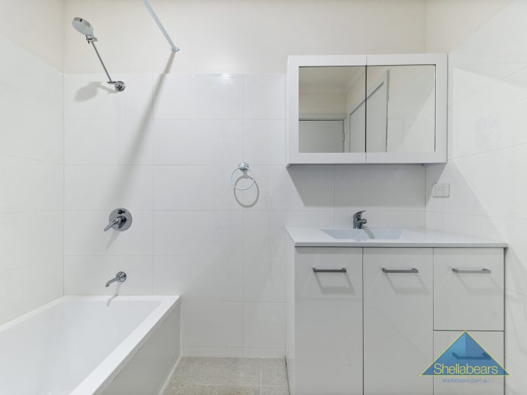 33 Kent Street gallery