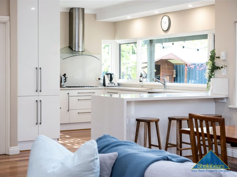 41 Lyons Street gallery