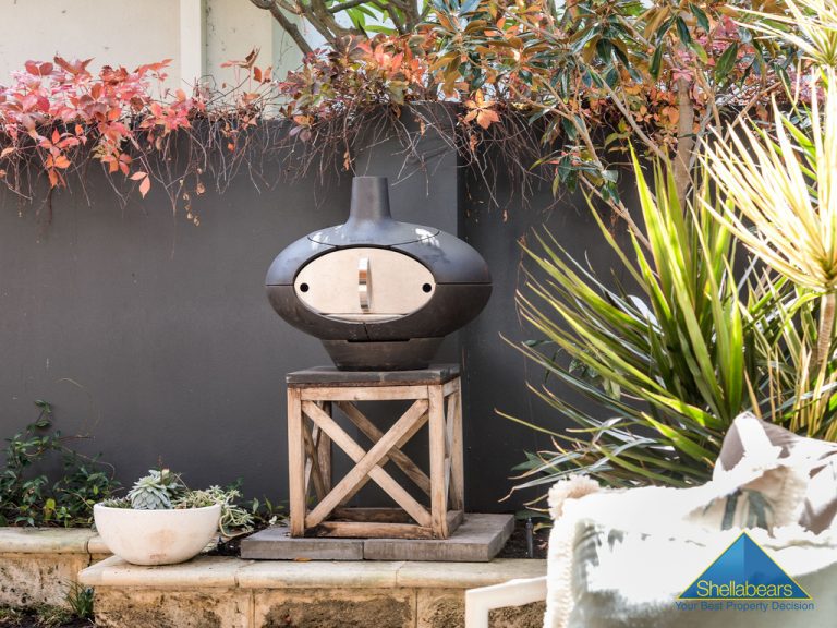 41 Lyons Street gallery