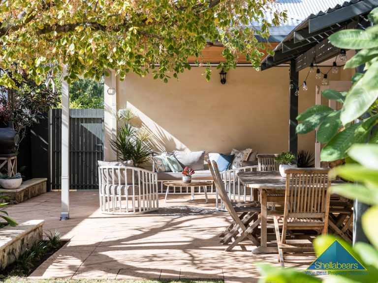 41 Lyons Street gallery