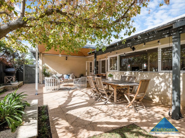 41 Lyons Street gallery