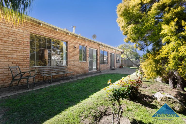 20B Swan Street gallery