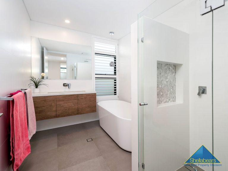 70 Napier Street gallery