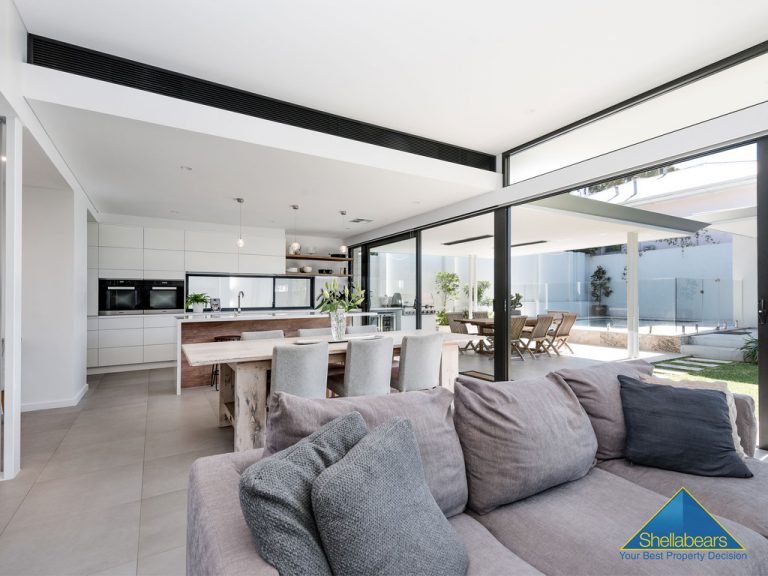 70 Napier Street gallery