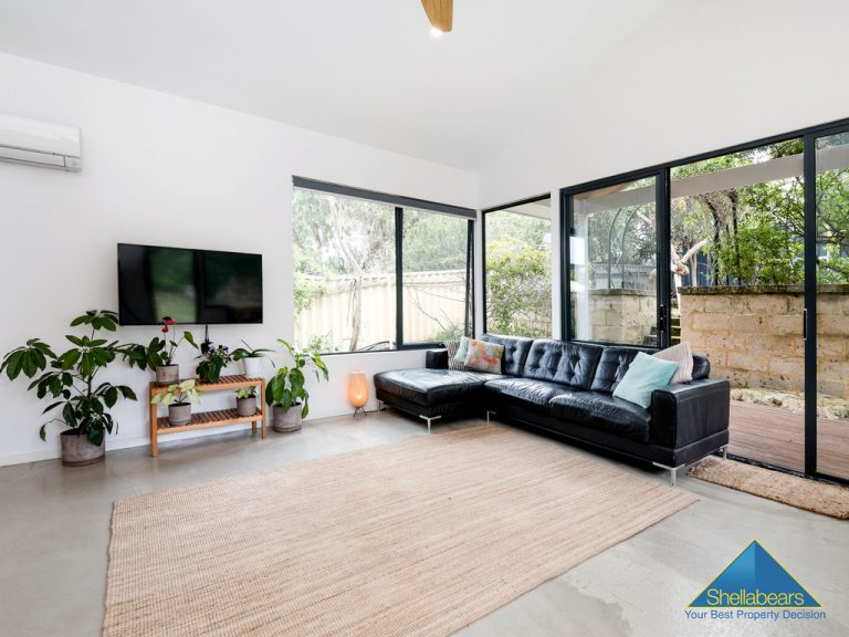 6 Long Street gallery