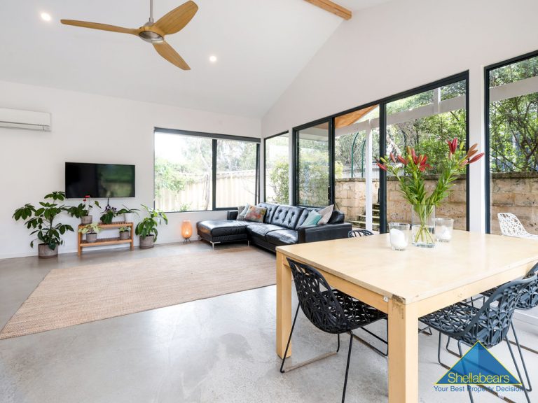 6 Long Street gallery