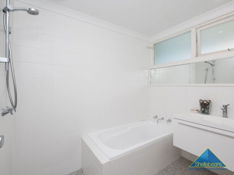 6 Long Street gallery