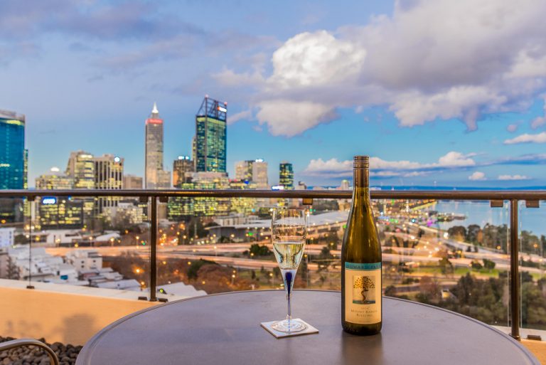 8/6 Bellevue Terace gallery