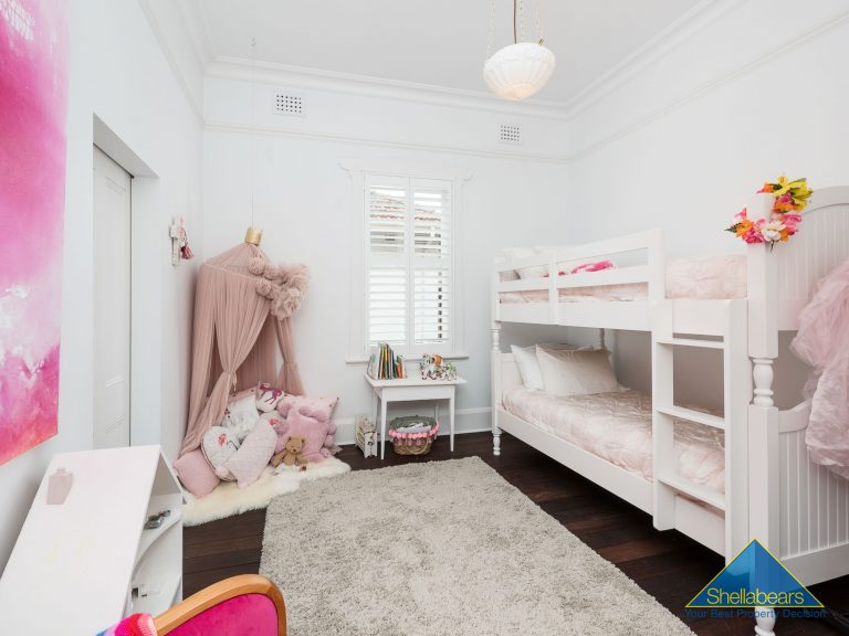 4 Broome Street gallery