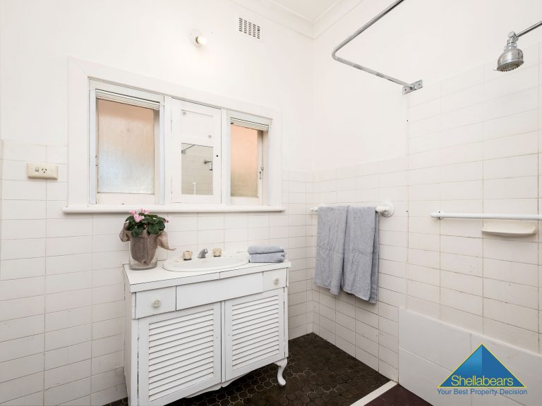 1 Betty Street gallery