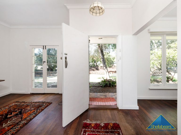 1 Betty Street gallery