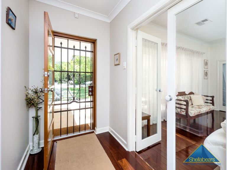 1 Manning Street gallery